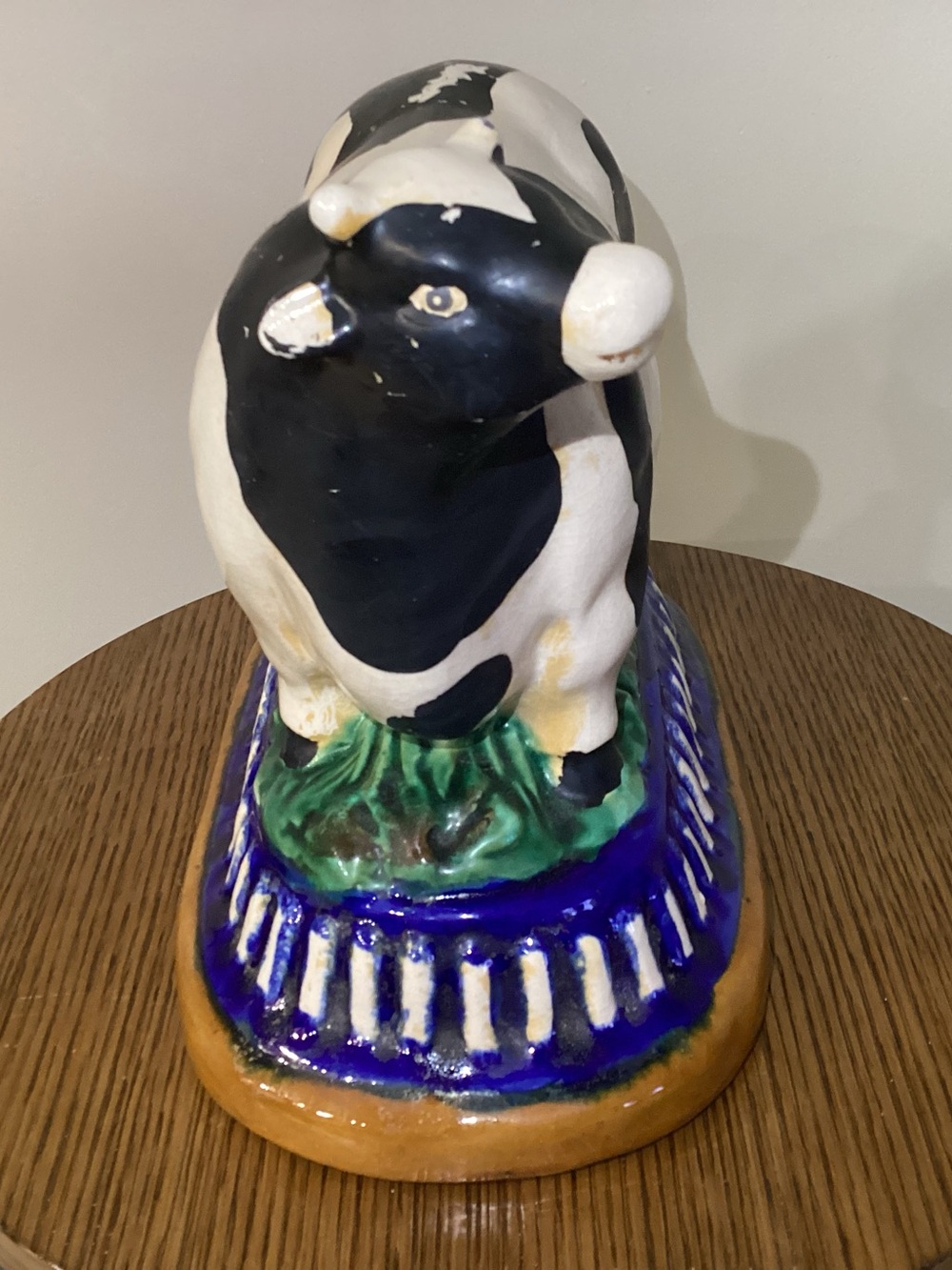 Vintage Majolica Style Large Ceramic Cow - Picture 2 of 5